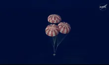 Phi hành đoàn Artemis II hạ cánh thành công